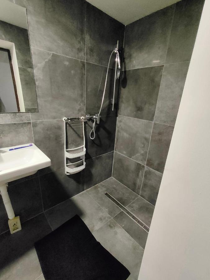 Apartmany Na Ceste Десна Экстерьер фото